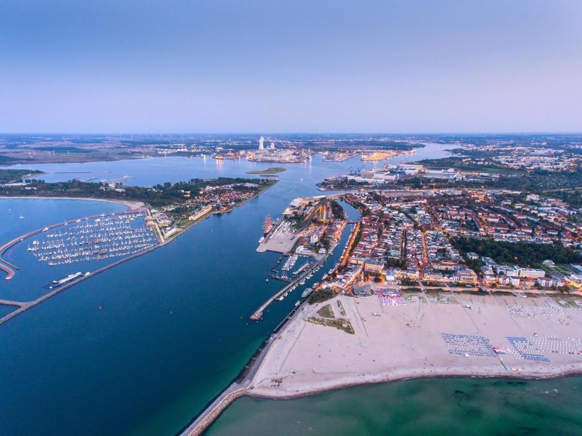 Haus Roeper: Teepott Apartment Rostock Bagian luar foto